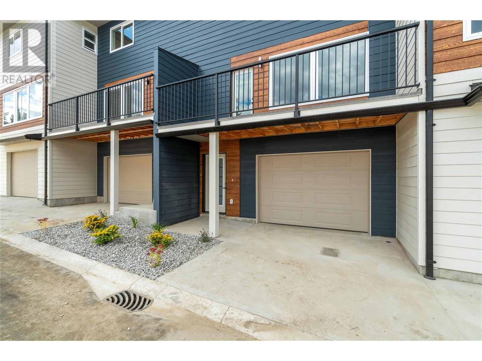 981 12 Street Se Unit# 27, Salmon Arm, British Columbia  V1E 2C8 - Photo 11 - 10325956