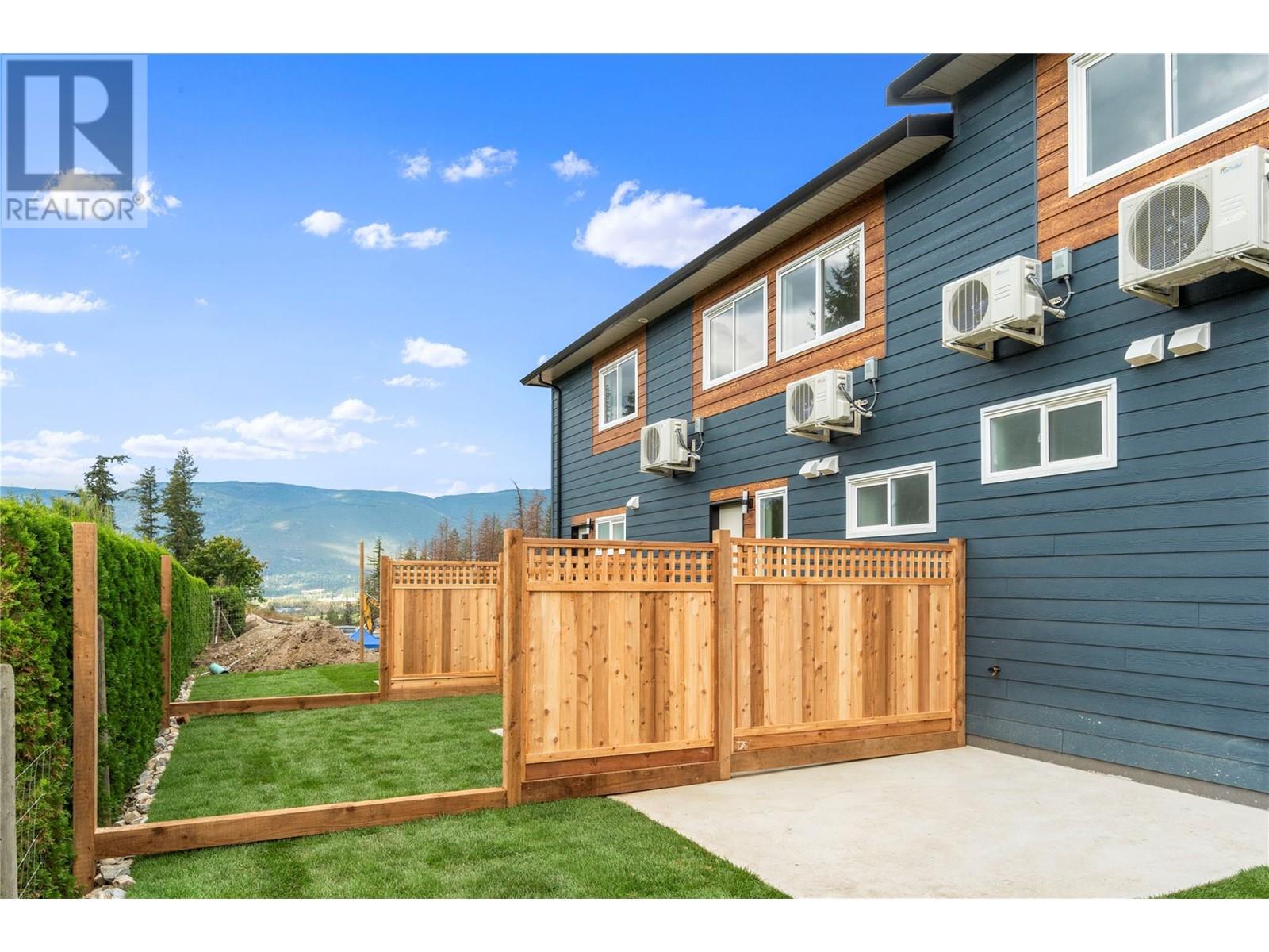 981 12 Street Se Unit# 30, Salmon Arm, British Columbia  V1E 2C8 - Photo 12 - 10325962