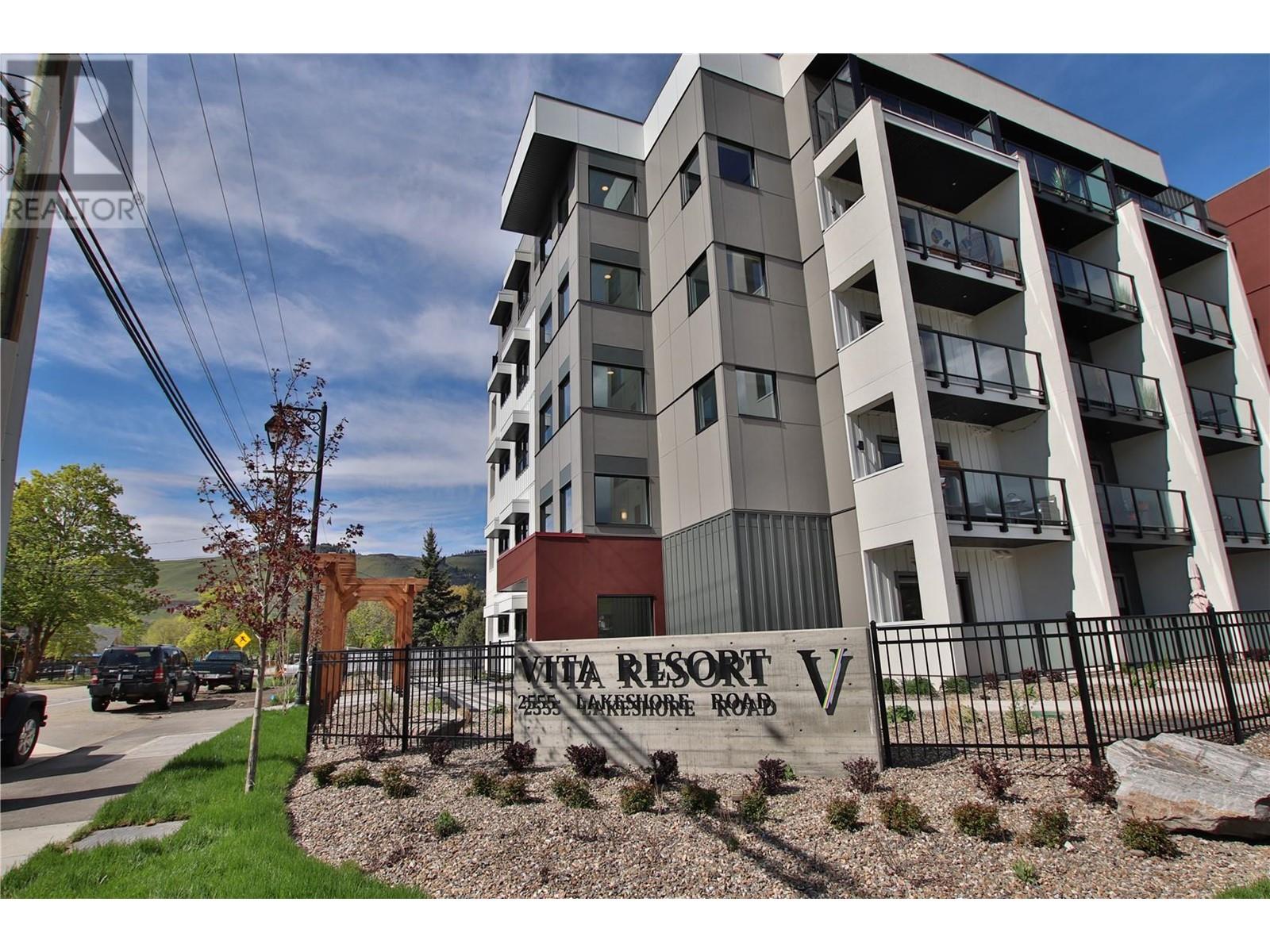 2555 Lakeshore Road Unit# 414, Vernon, British Columbia  V1H 1M9 - Photo 1 - 10324882