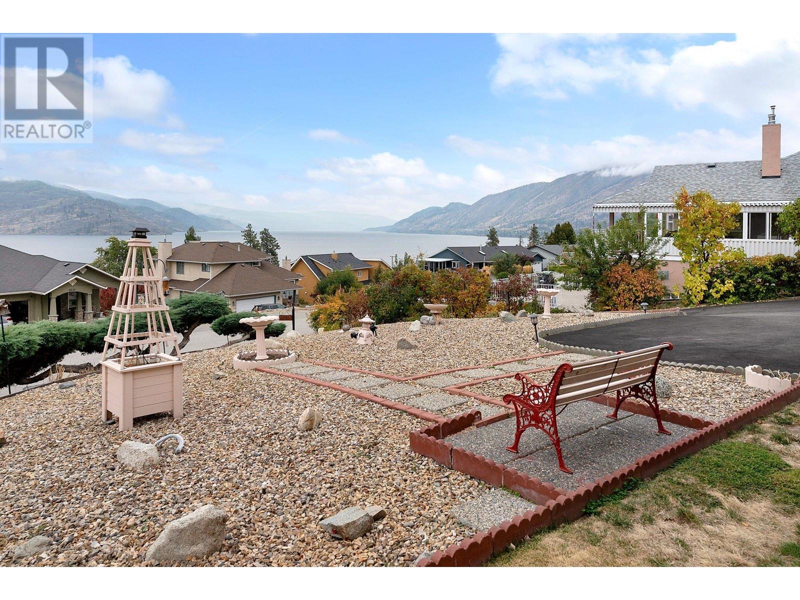 6514 Ferguson Place, Peachland, British Columbia  V0H 1X7 - Photo 2 - 10326171