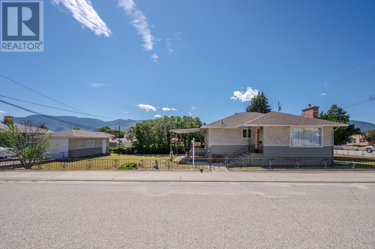 1301 Balfour Street, Penticton, British Columbia  V2A 4Y7 - Photo 32 - 10326409