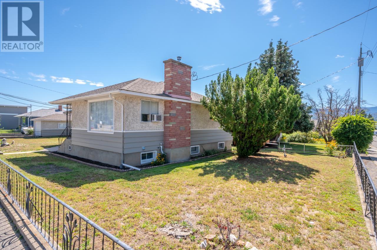 1301 Balfour Street, Penticton, British Columbia  V2A 4Y7 - Photo 35 - 10326409