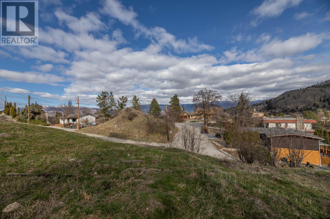 12402 Blagborne Avenue, Summerland, British Columbia  V0H 1Z8 - Photo 12 - 10326469