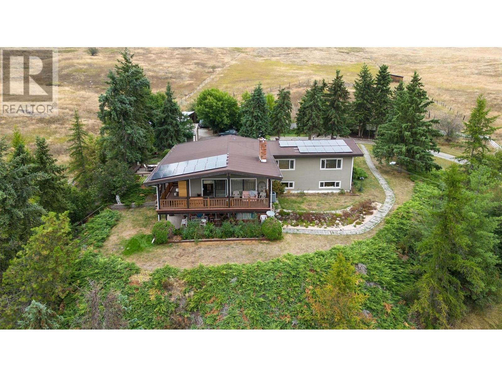 2545 6 Highway E, Lumby, British Columbia  V0E 2G1 - Photo 2 - 10326494