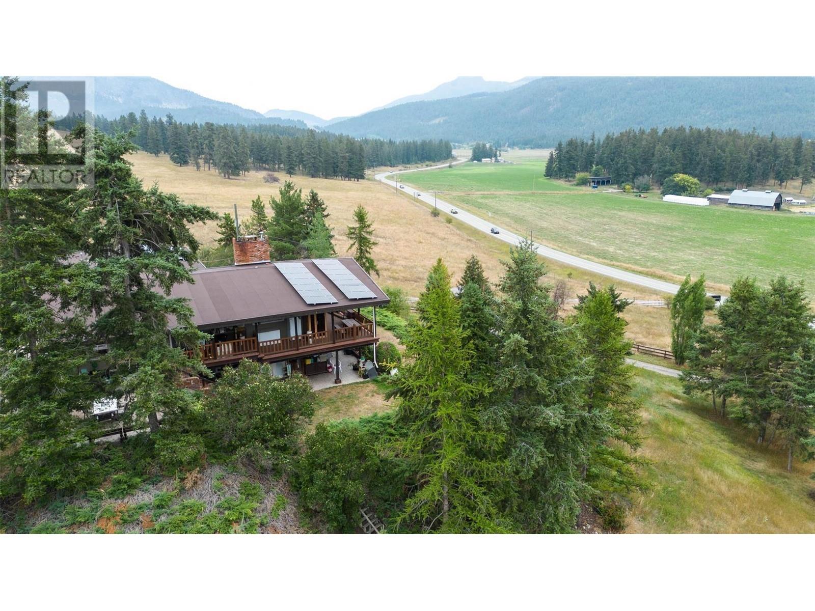 2545 6 Highway E, Lumby, British Columbia  V0E 2G1 - Photo 8 - 10326494