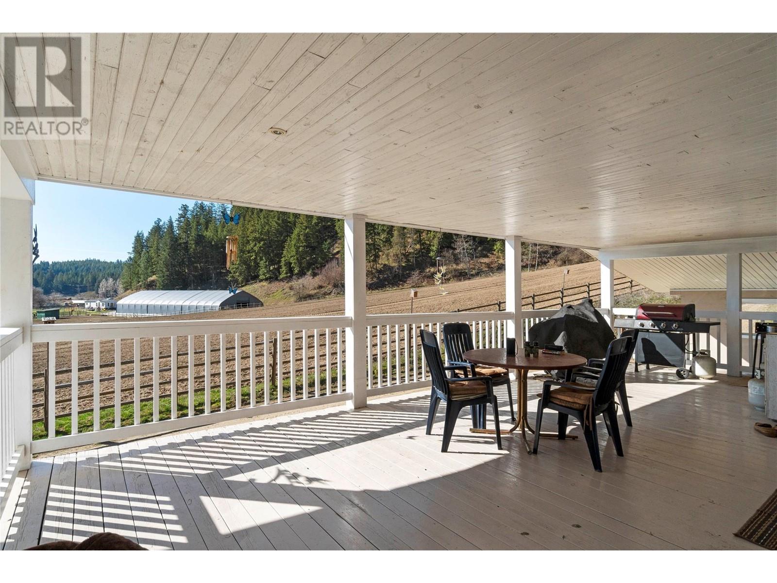 2720 Salmon River Road, Salmon Arm, British Columbia  V1E 3H8 - Photo 28 - 10326484