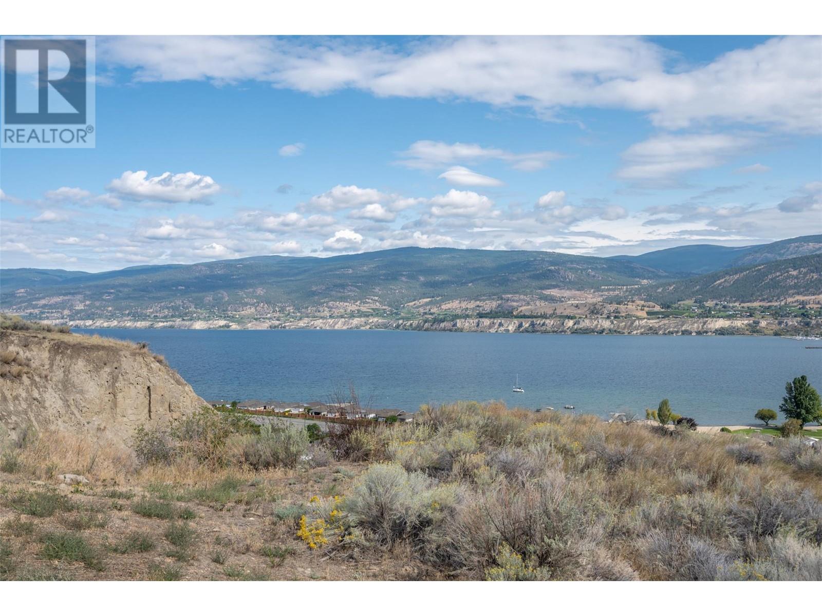 418 Ridge Road, Penticton, British Columbia  V2A 8N7 - Photo 2 - 10326648