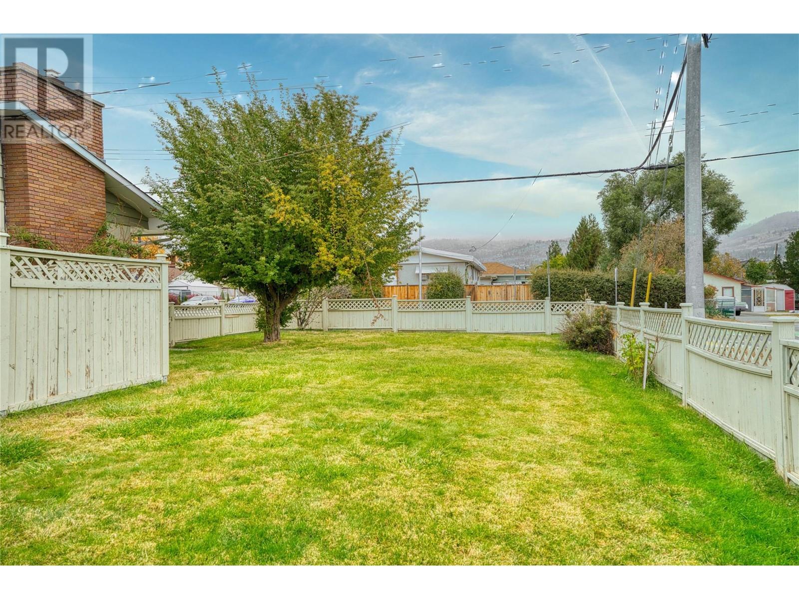 1477 Atkinson Street, Penticton, British Columbia  V2A 6B3 - Photo 63 - 10326773