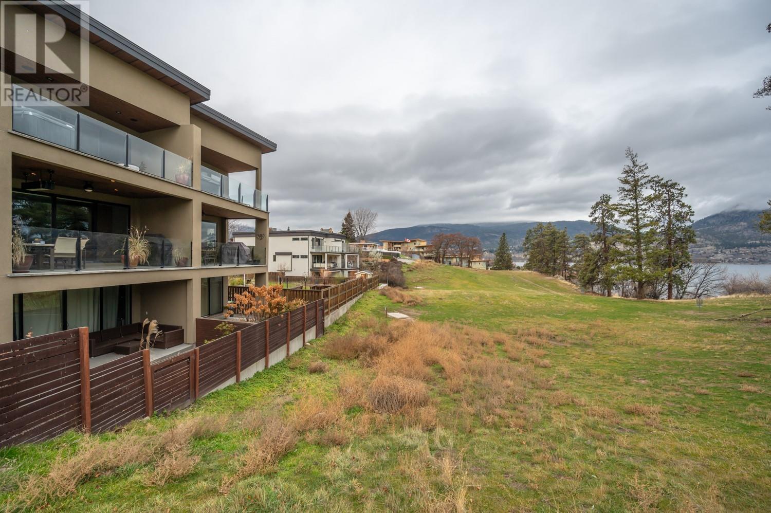 479 Vancouver Avenue Unit# 102, Penticton, British Columbia  V2A 1A4 - Photo 1 - 10326905