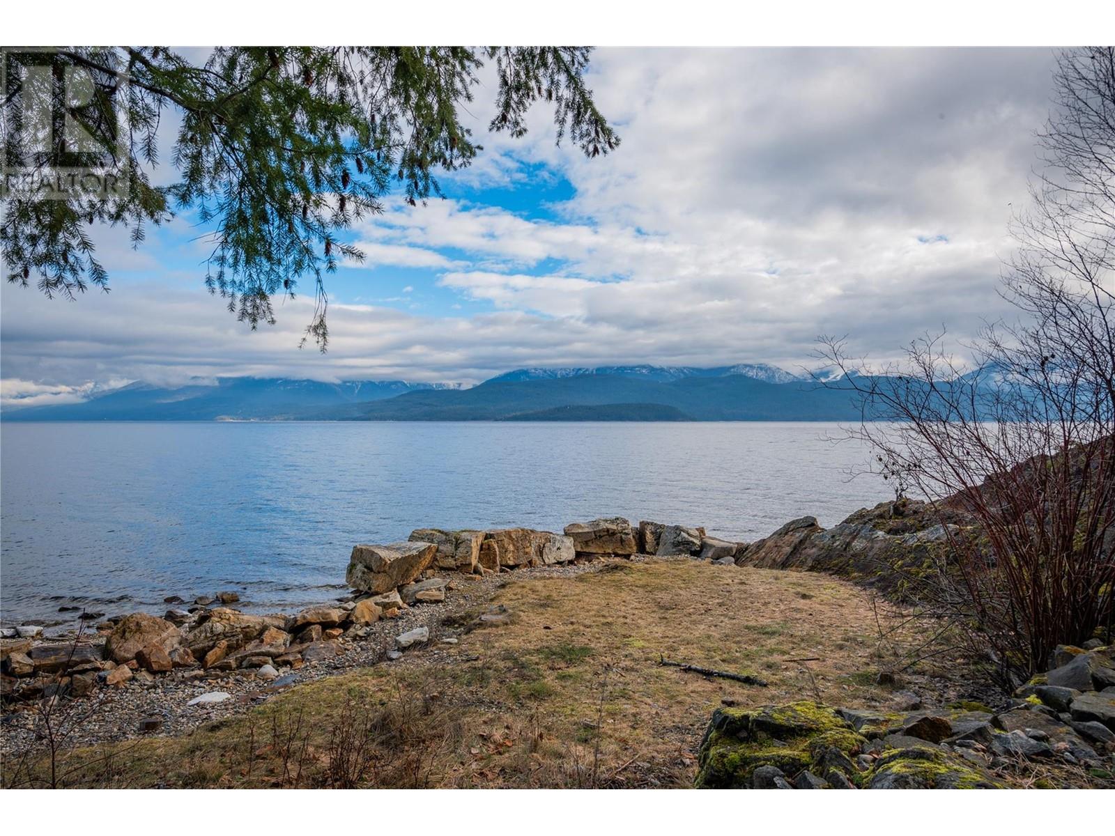 397 Park Avenue, Procter, British Columbia  V1L 0B6 - Photo 30 - 10326820