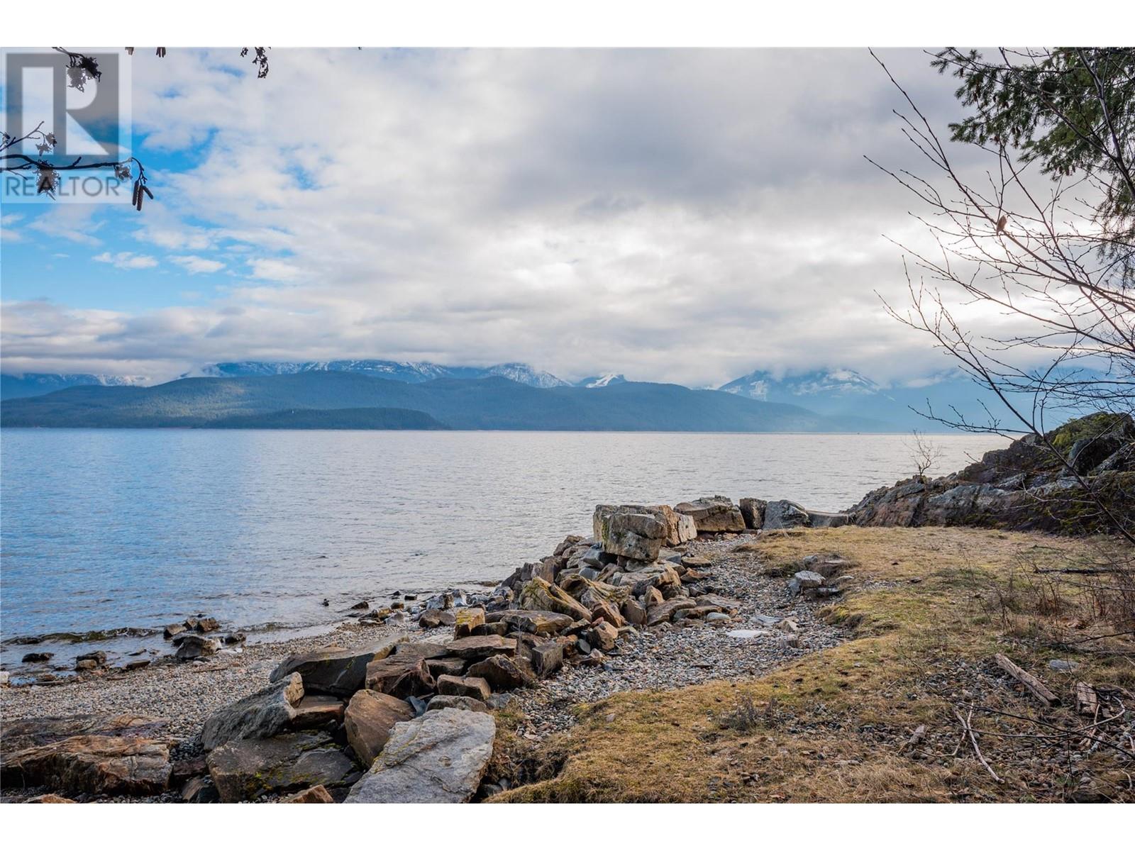 397 Park Avenue, Procter, British Columbia  V1L 0B6 - Photo 47 - 10326820