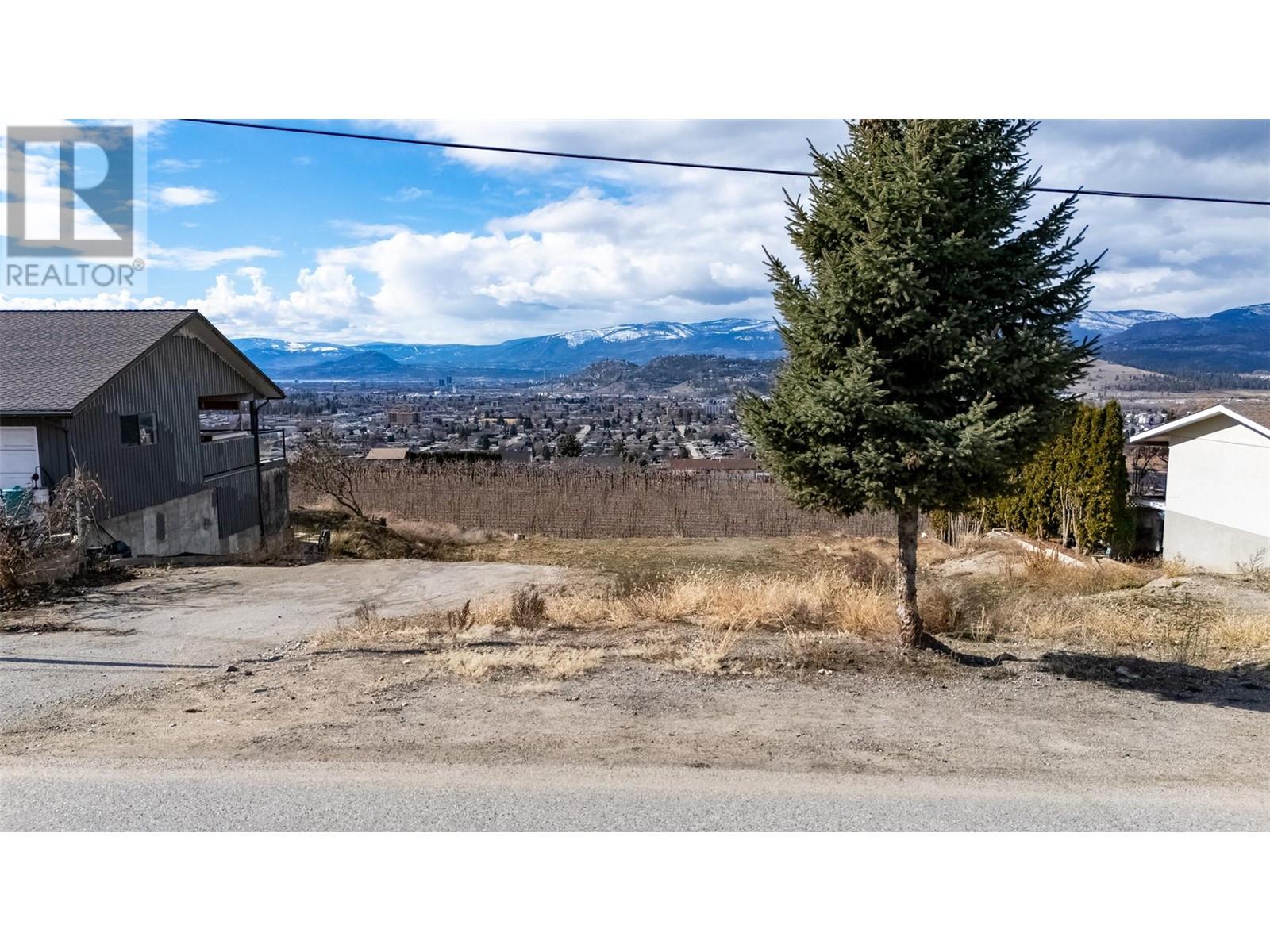 424 Gibson Road, Kelowna, British Columbia  V1P 1C3 - Photo 2 - 10326563