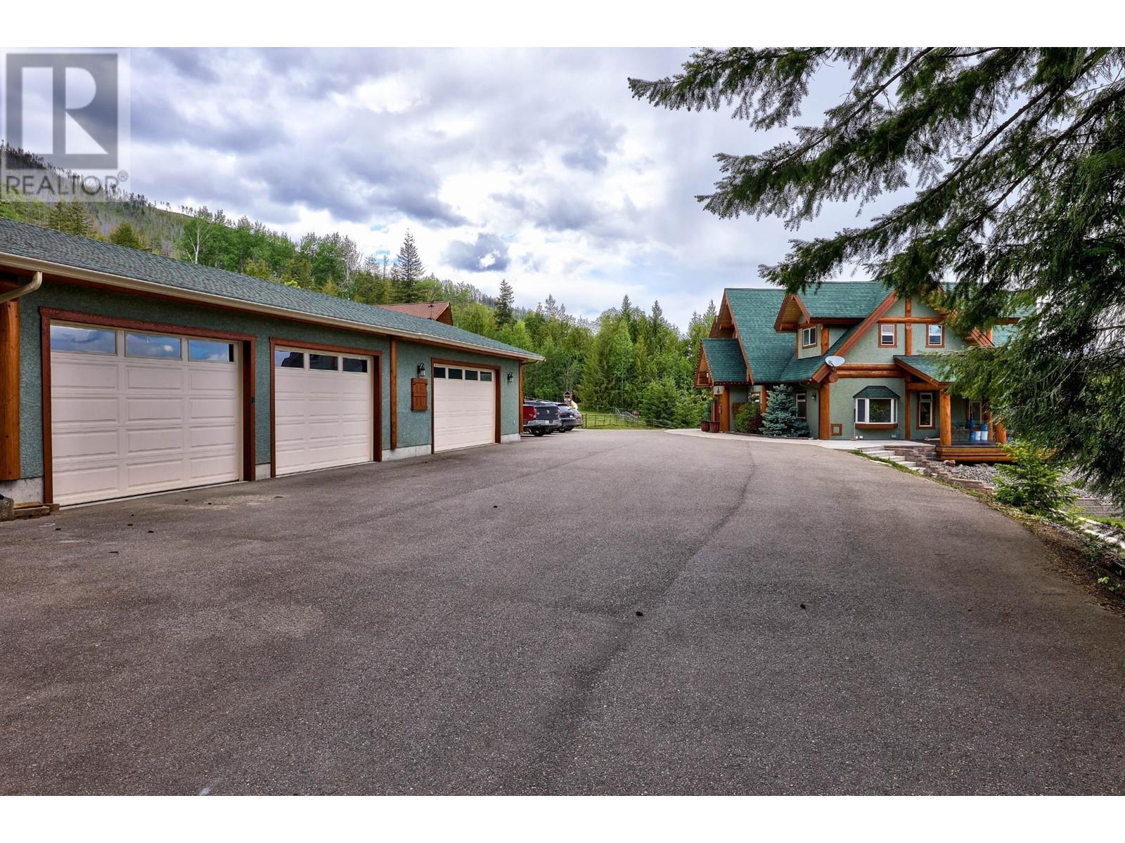 1414 Huckleberry Drive, South Shuswap, British Columbia  V0E 2X1 - Photo 44 - 177984