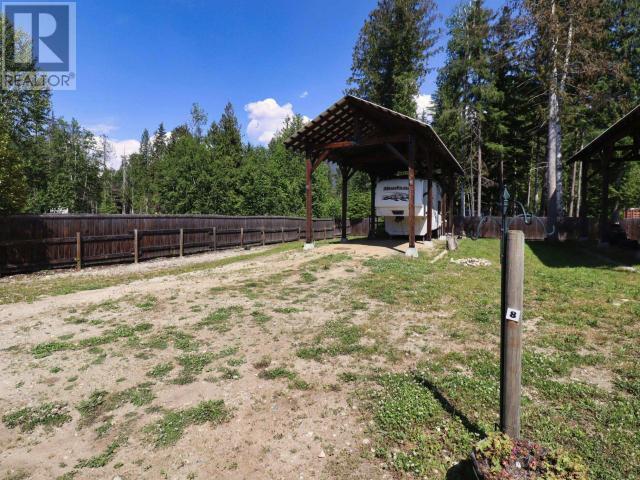 1701 Ireland Road Unit# 8, North Shuswap, British Columbia  V0E 1M9 - Photo 2 - 177905