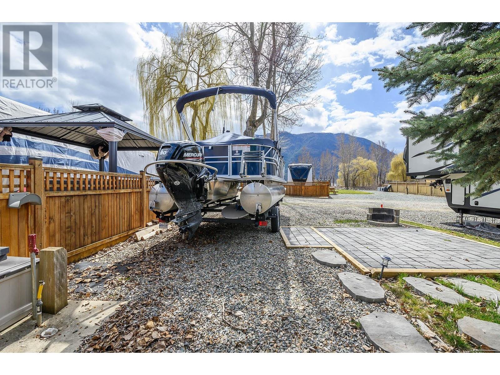 75 Cottonwood Drive, North Shuswap, British Columbia  V0E 1M4 - Photo 5 - 177740