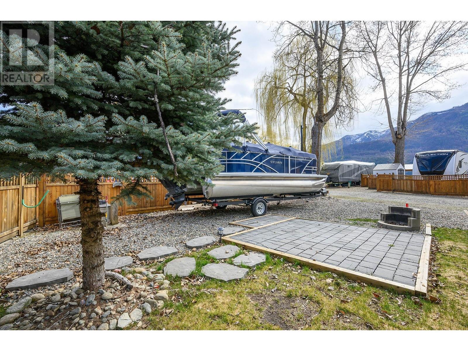 75 Cottonwood Drive, North Shuswap, British Columbia  V0E 1M4 - Photo 6 - 177740