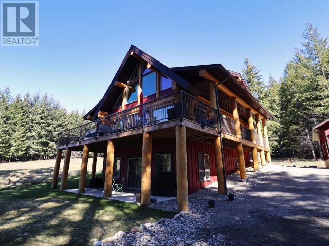 2589 Airstrip Road, North Shuswap, British Columbia  V0E 1M8 - Photo 1 - 177730