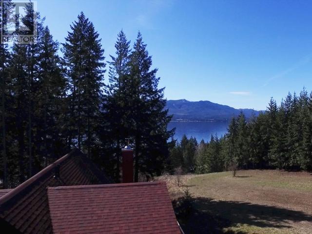 2589 Airstrip Road, North Shuswap, British Columbia  V0E 1M8 - Photo 2 - 177730