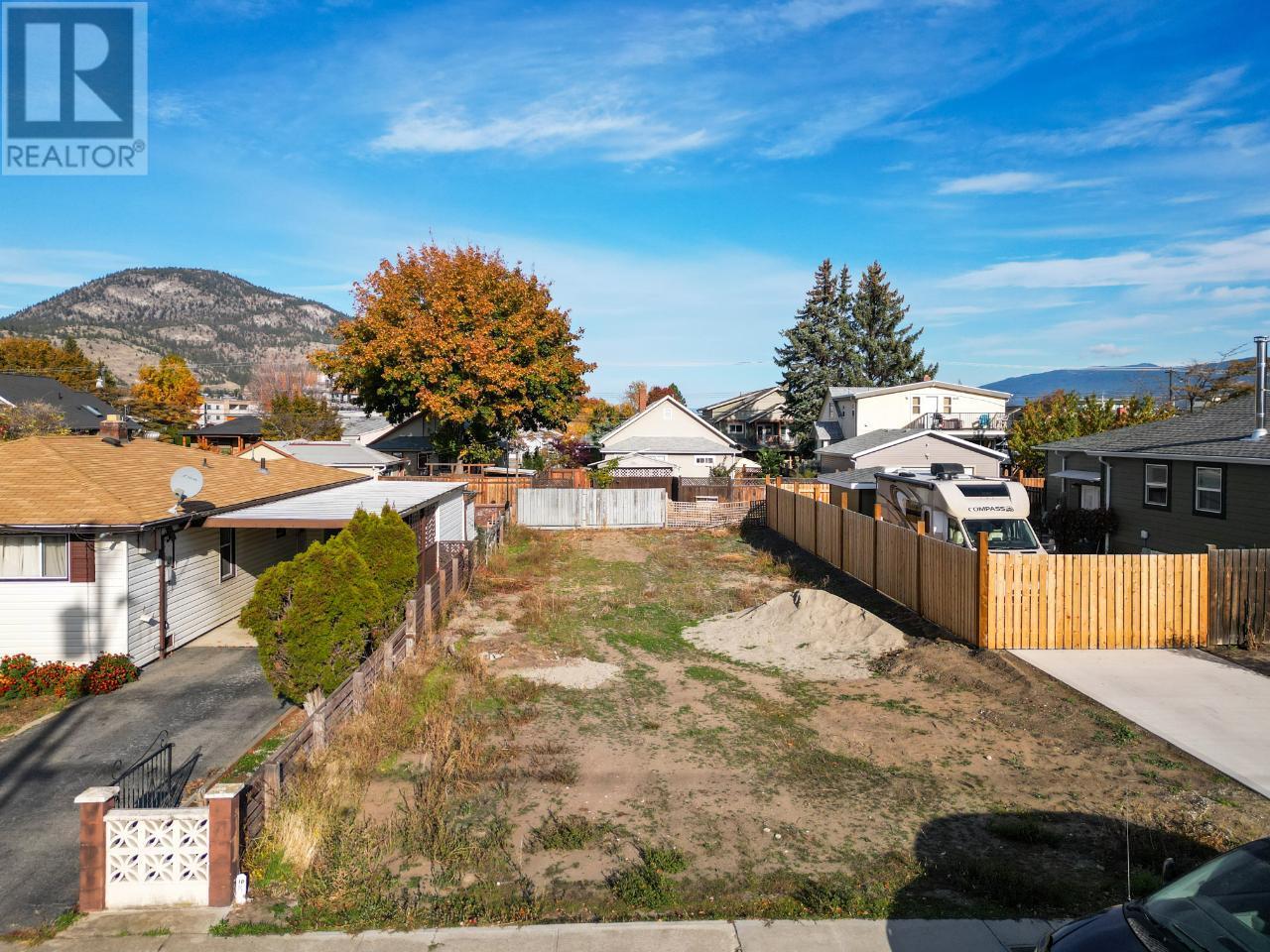 515 Heales Avenue, Penticton, British Columbia  V2A 1G5 - Photo 1 - 10327096