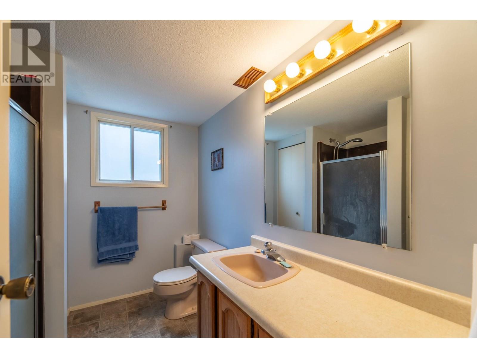 223 Sunnybrook Drive, Okanagan Falls, British Columbia  V0H 1R3 - Photo 33 - 10327287