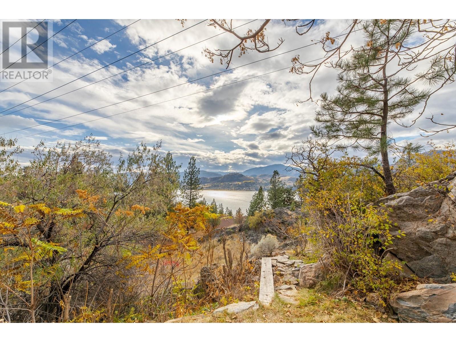 223 Sunnybrook Drive, Okanagan Falls, British Columbia  V0H 1R3 - Photo 4 - 10327287