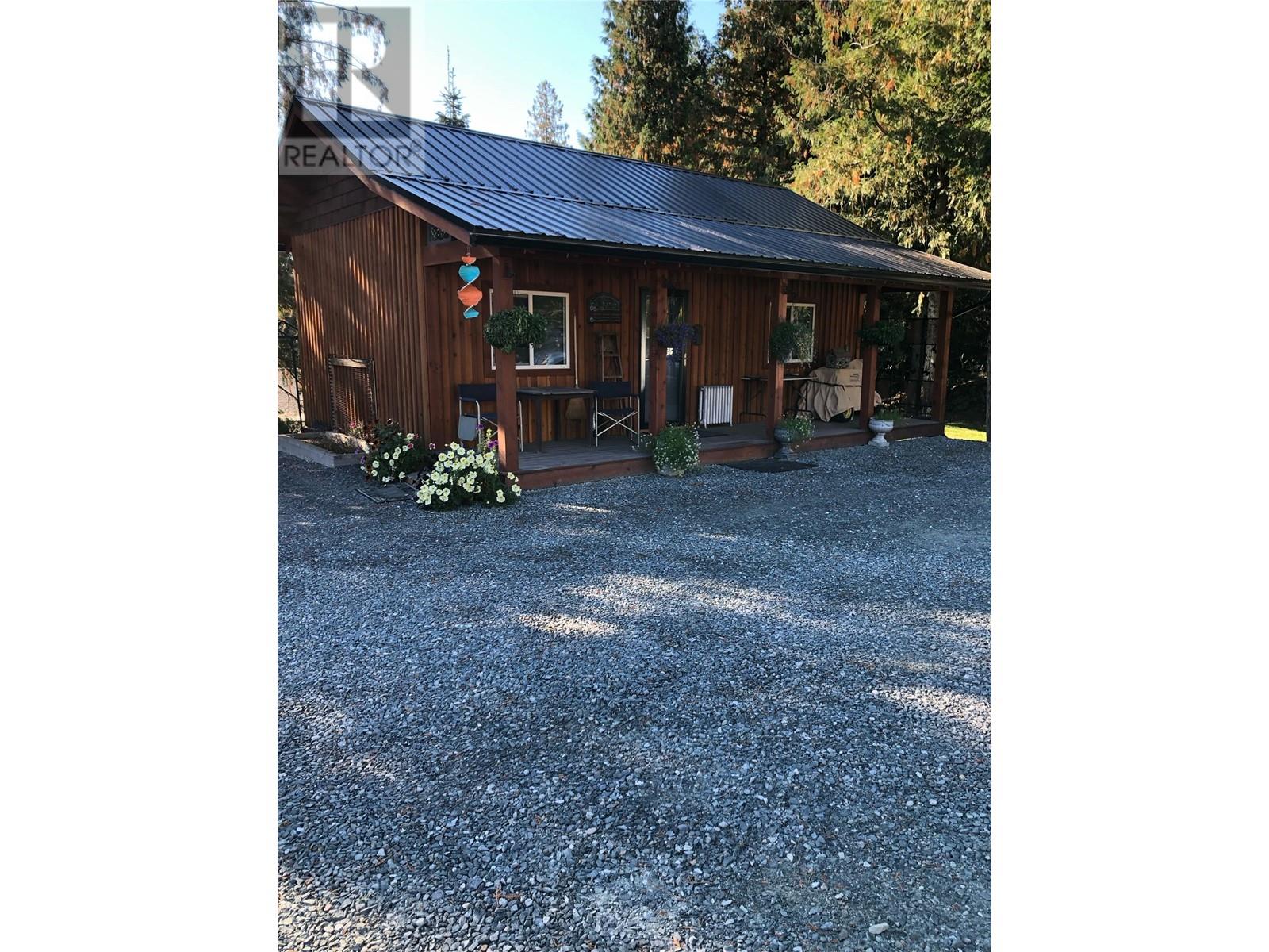 1627 Hood Road Road, Creston, British Columbia  V0B 1G2 - Photo 15 - 10327235