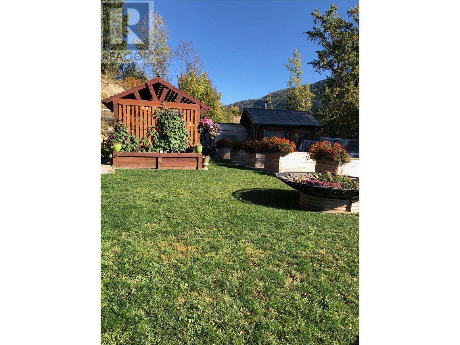 1627 Hood Road Road, Creston, British Columbia  V0B 1G2 - Photo 19 - 10327235