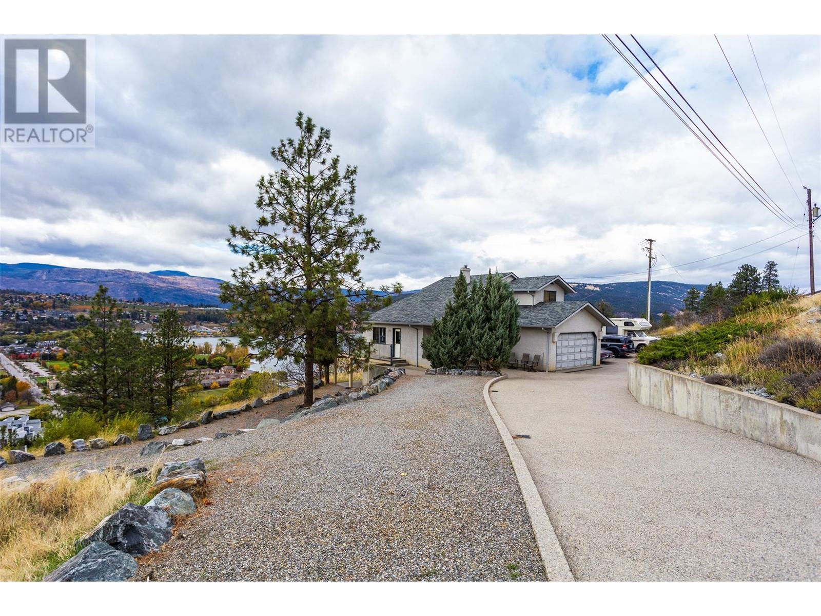 11482 Darlene Road, Lake Country, British Columbia  V4V 1Y4 - Photo 4 - 10327218