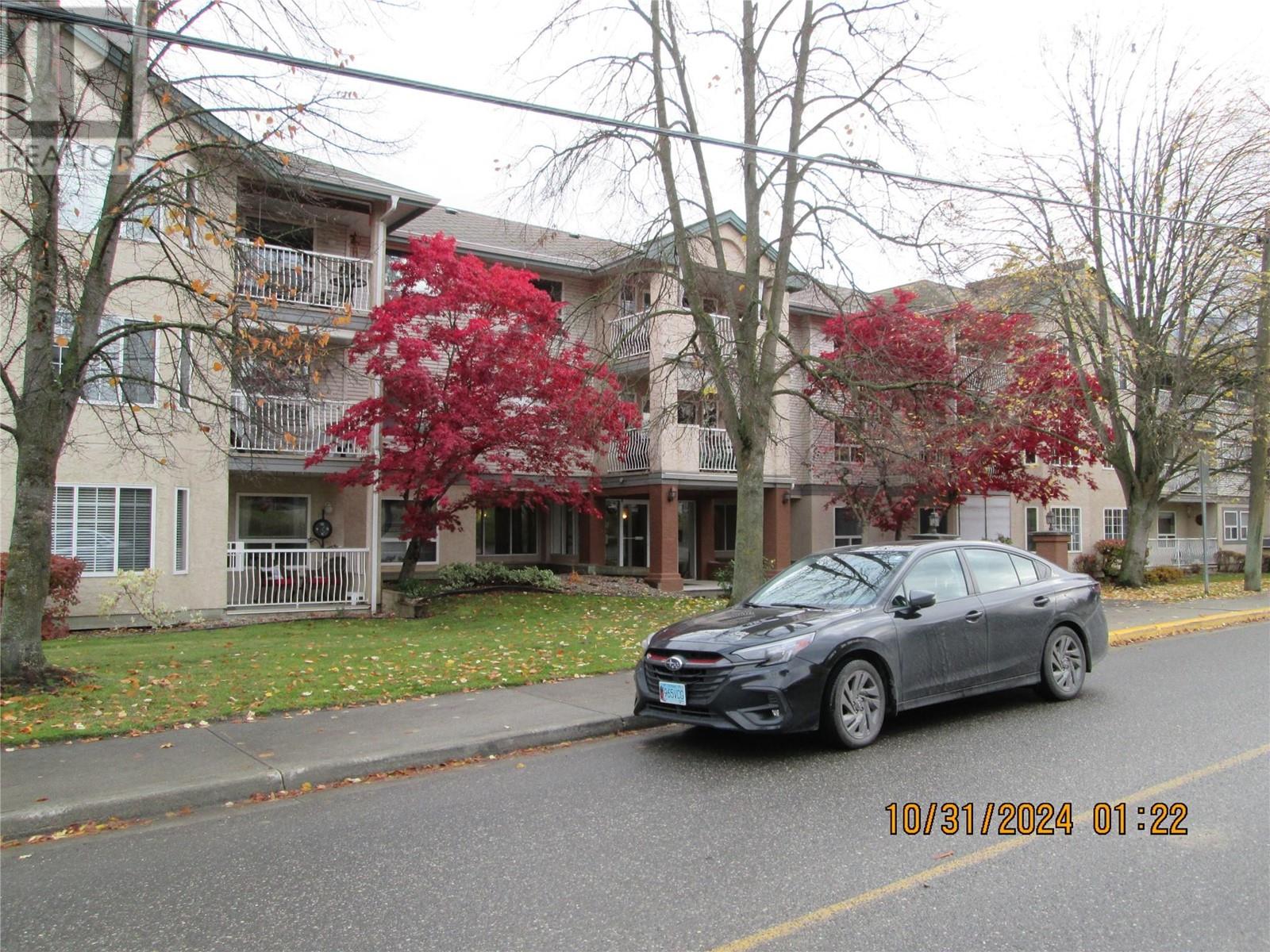 250 5 Street Se Unit# 209 Lot# 61, Salmon Arm, British Columbia  V1E 1J8 - Photo 3 - 10327484