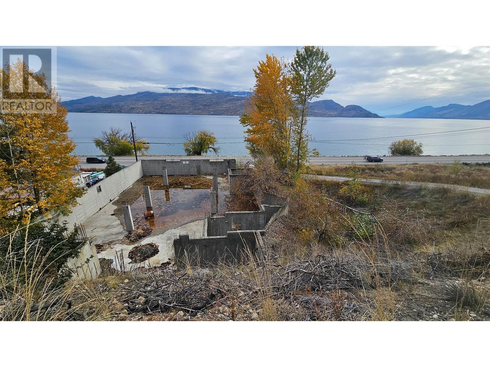 6056 Highway 97, Peachland, British Columbia  V0H 1X7 - Photo 8 - 10327386