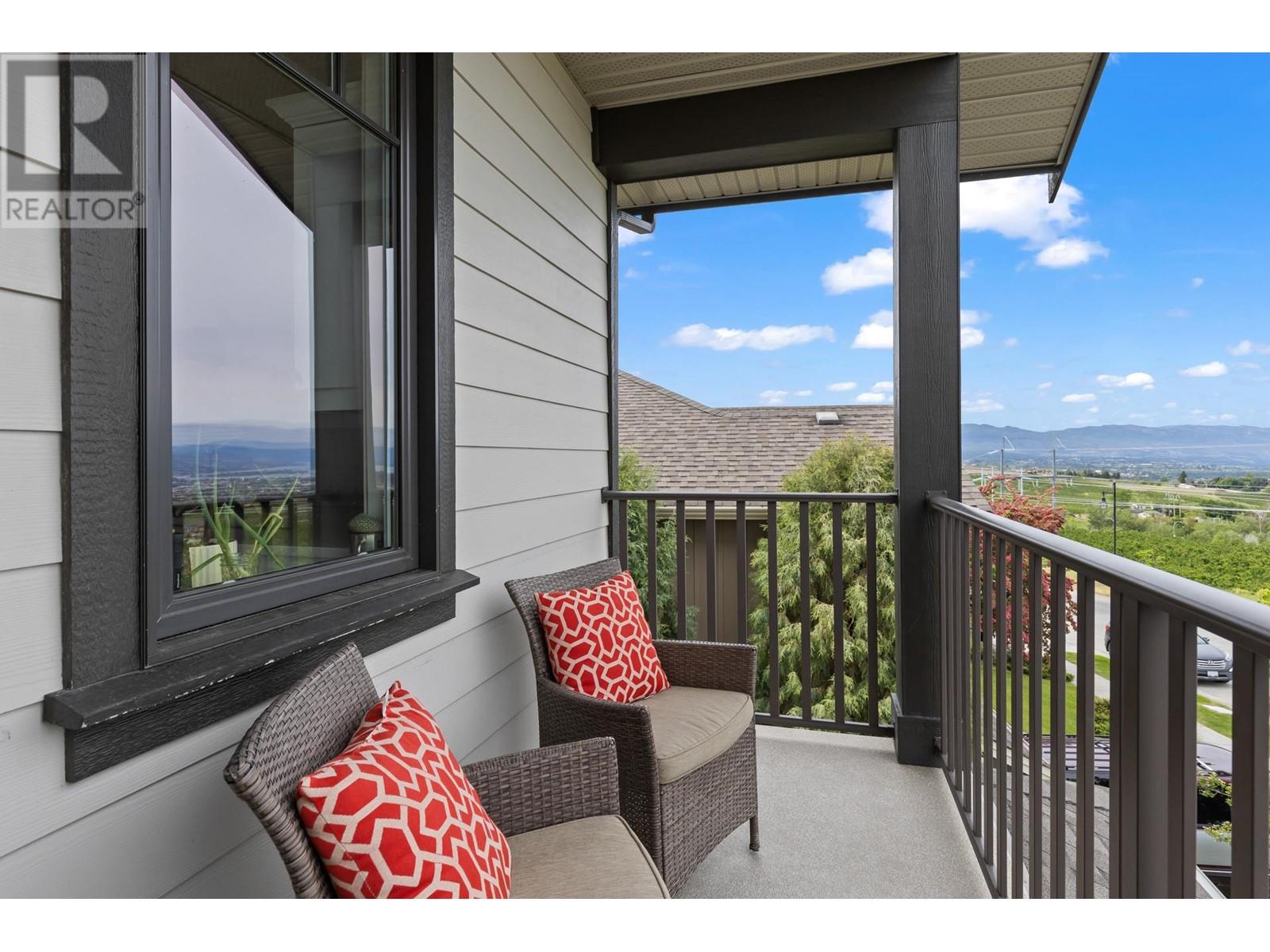 1585 Tower Ranch Boulevard, Kelowna, British Columbia  V1P 1P9 - Photo 11 - 10327519