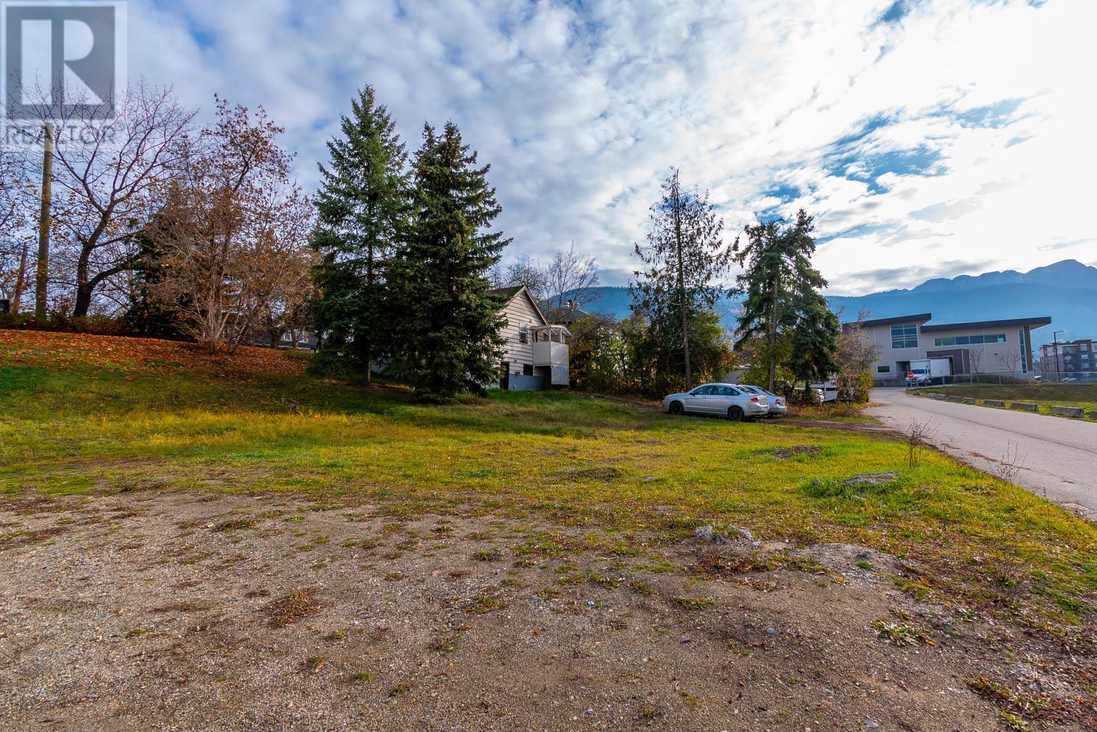 161 Shuswap Street Sw, Salmon Arm, British Columbia  V1E 4H8 - Photo 8 - 10327516