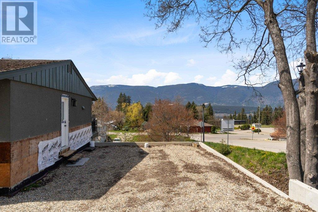 811 21 Street Ne, Salmon Arm, British Columbia  V1E 2K9 - Photo 58 - 10327414