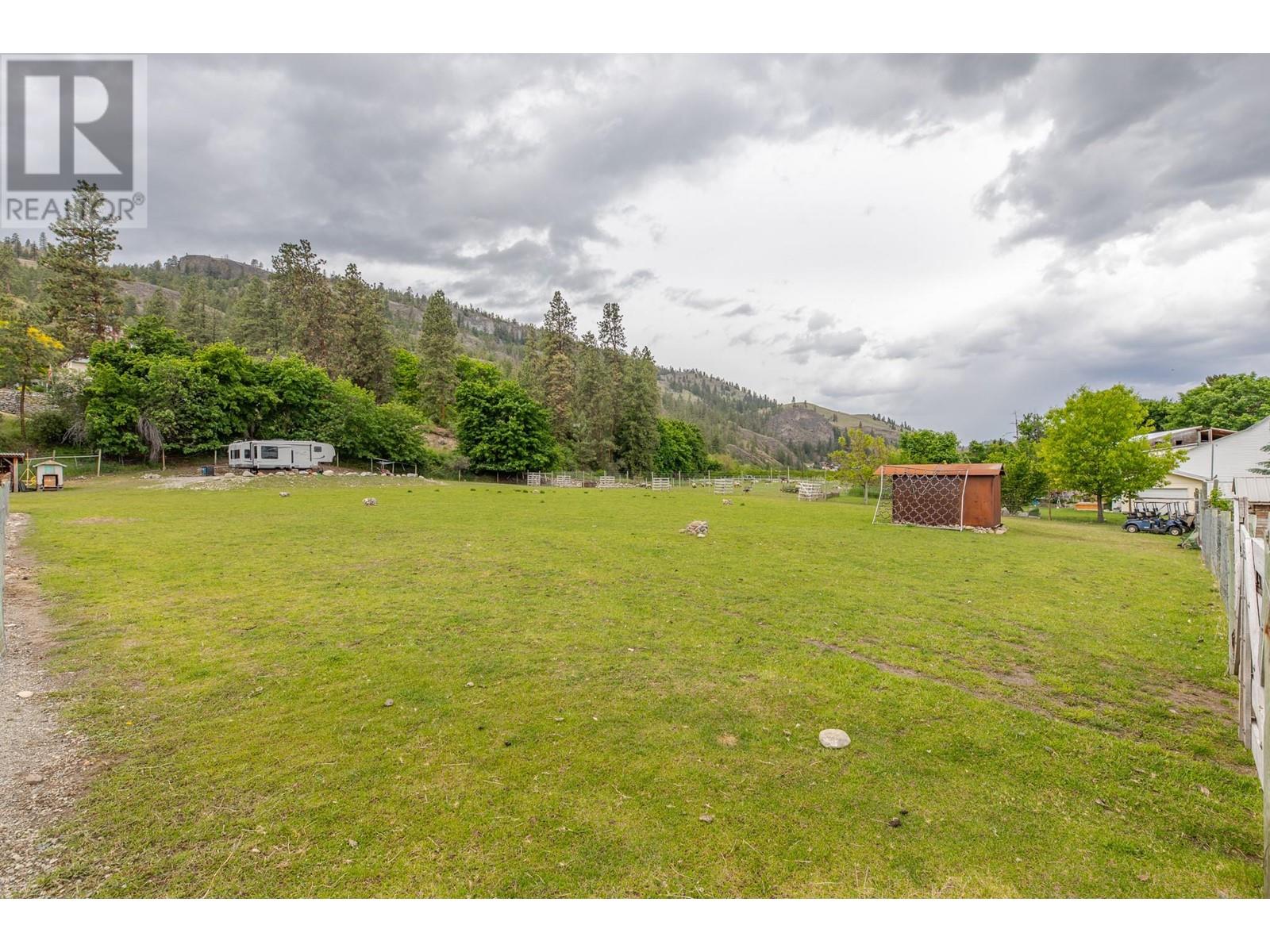 14612 Garnet Avenue, Summerland, British Columbia  V0H 1Z0 - Photo 12 - 10327599