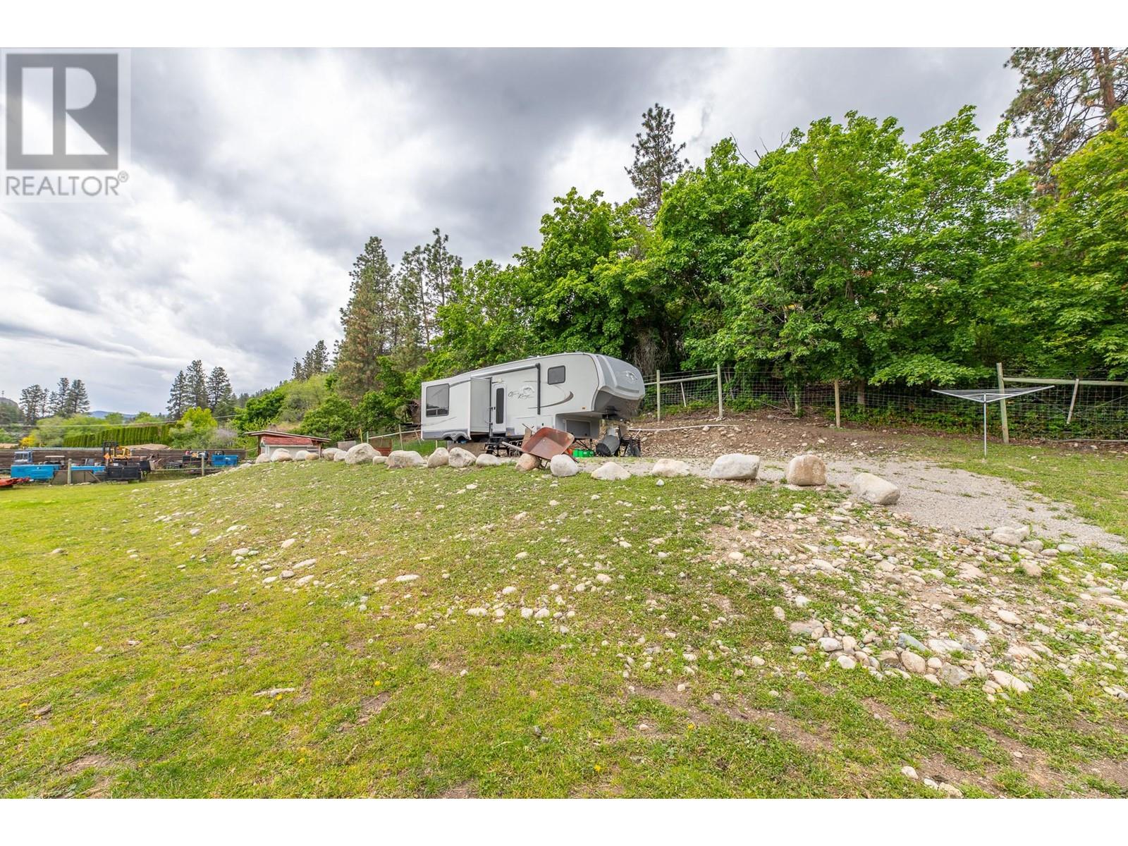 14612 Garnet Avenue, Summerland, British Columbia  V0H 1Z0 - Photo 13 - 10327599