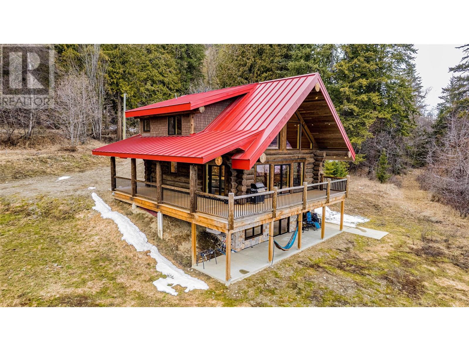 682 Lower Inonoaklin Road, Edgewood, British Columbia  V0G 1J0 - Photo 4 - 10327605