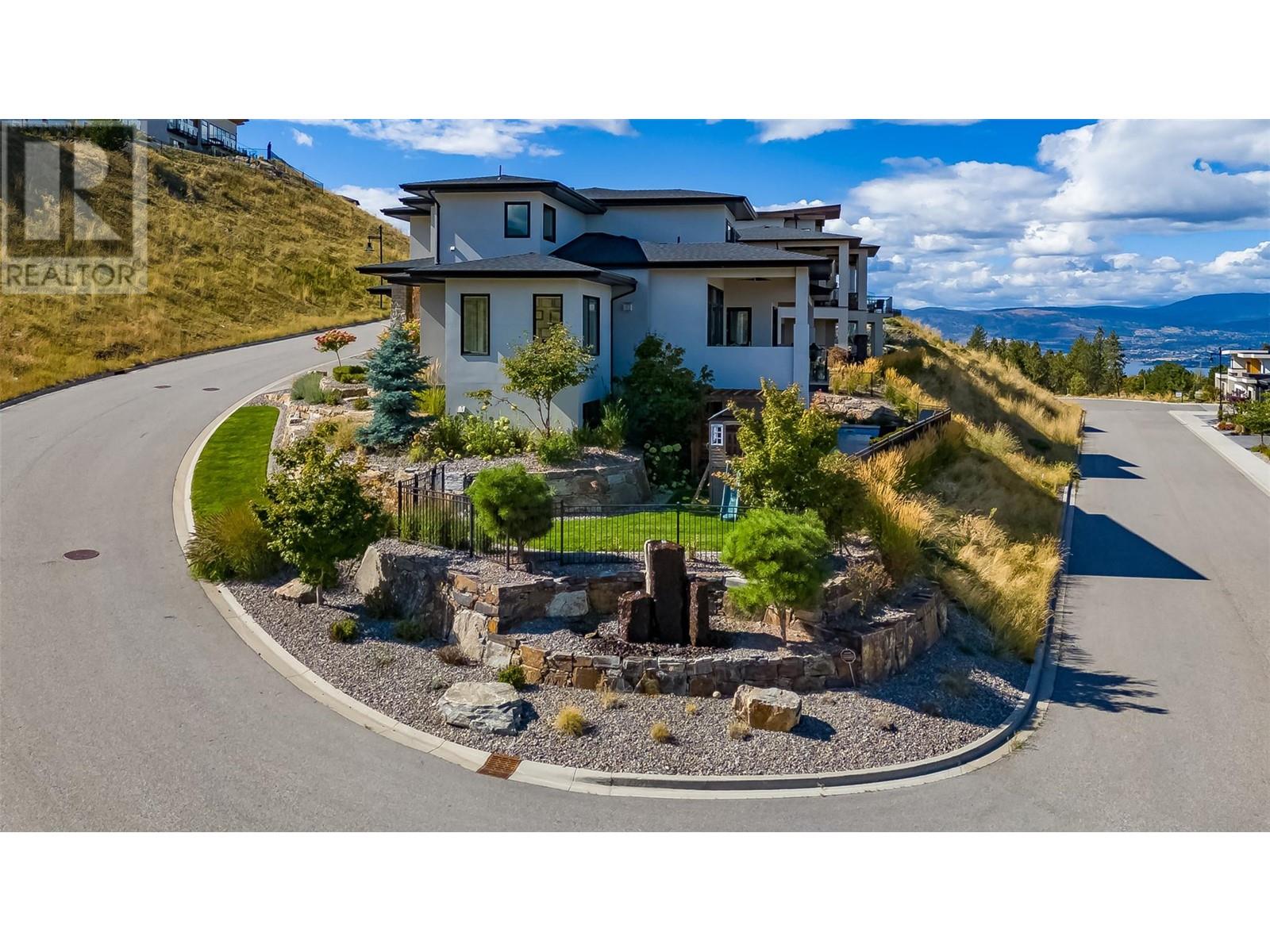 1010 Lakecrest Court, Kelowna, British Columbia  V1W 5M6 - Photo 86 - 10324415