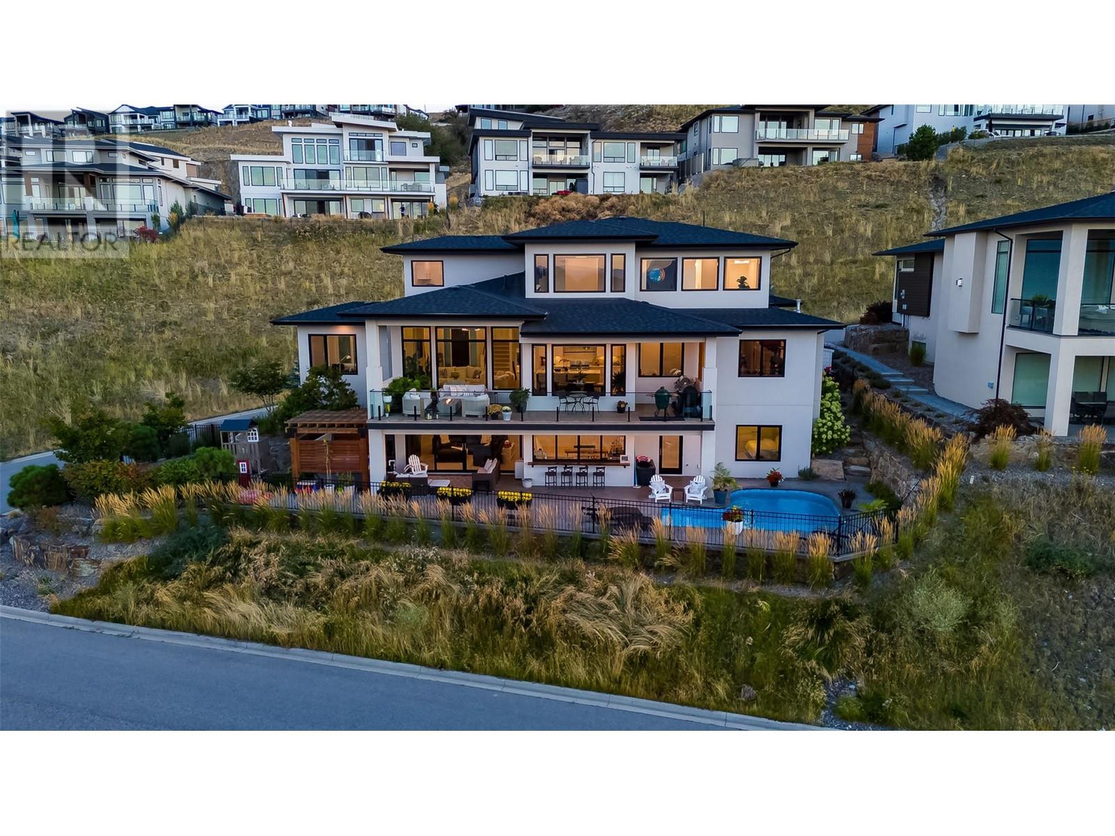 1010 Lakecrest Court, Kelowna, British Columbia  V1W 5M6 - Photo 87 - 10324415