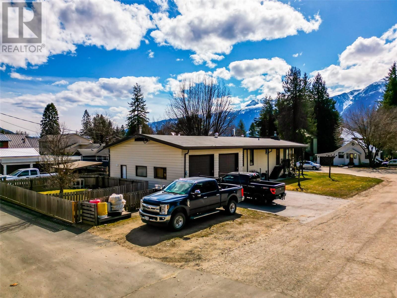 108 Ford Street, Revelstoke, British Columbia  V0E 2S0 - Photo 29 - 10327812