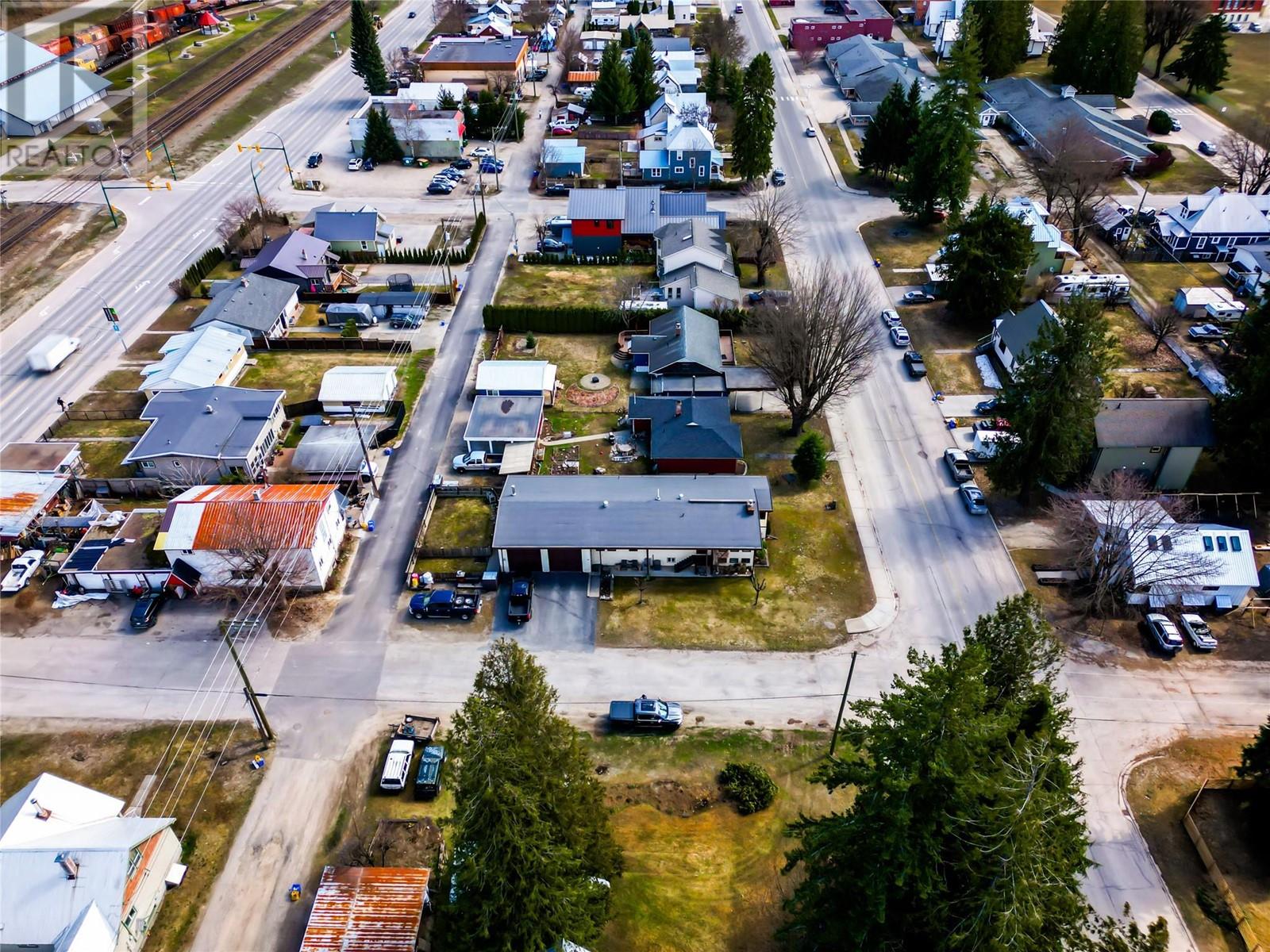 108 Ford Street, Revelstoke, British Columbia  V0E 2S0 - Photo 31 - 10327812