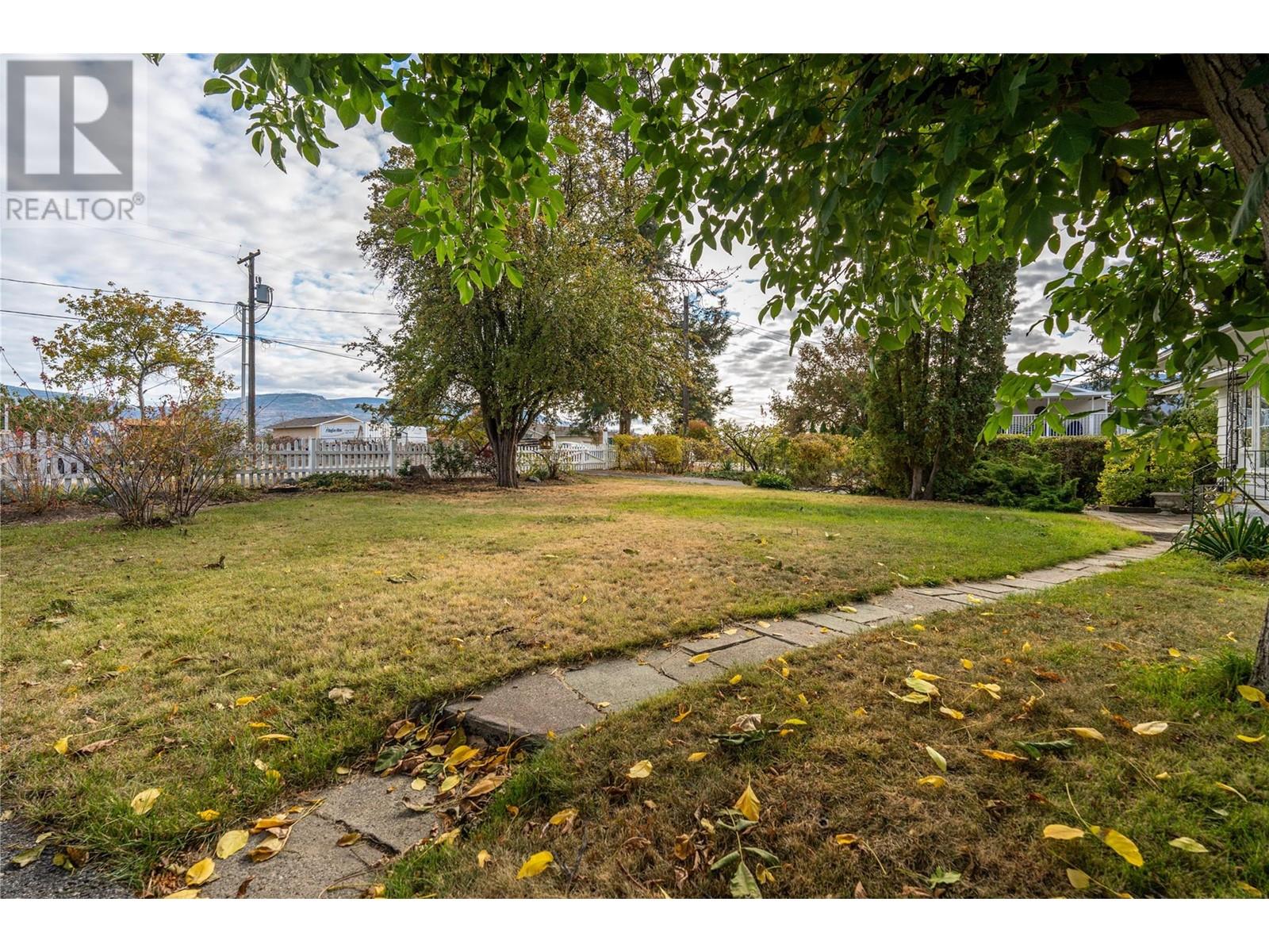 610 Vedette Drive, Penticton, British Columbia  V2A 7K8 - Photo 49 - 10327895