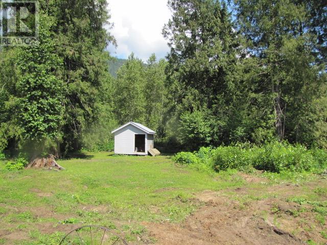 3793 Sommerville-Husted Road, Malakwa, British Columbia  V0E 2J0 - Photo 15 - 10327875