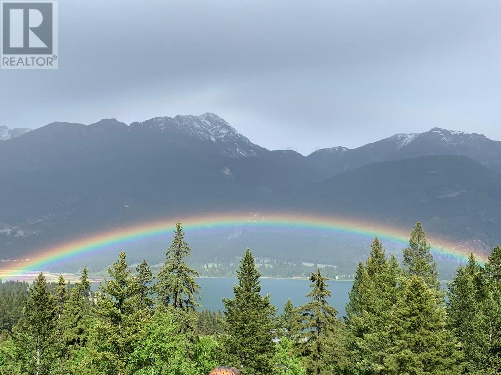 6015 Bella Vista Boulevard, Fairmont Hot Springs, British Columbia  V0B 1L2 - Photo 12 - 10327272