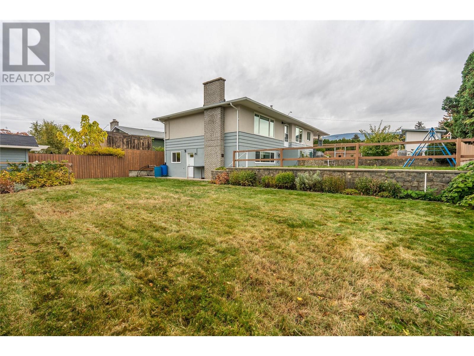 1465 Dartmouth Street, Penticton, British Columbia  V2A 4B7 - Photo 41 - 10328022