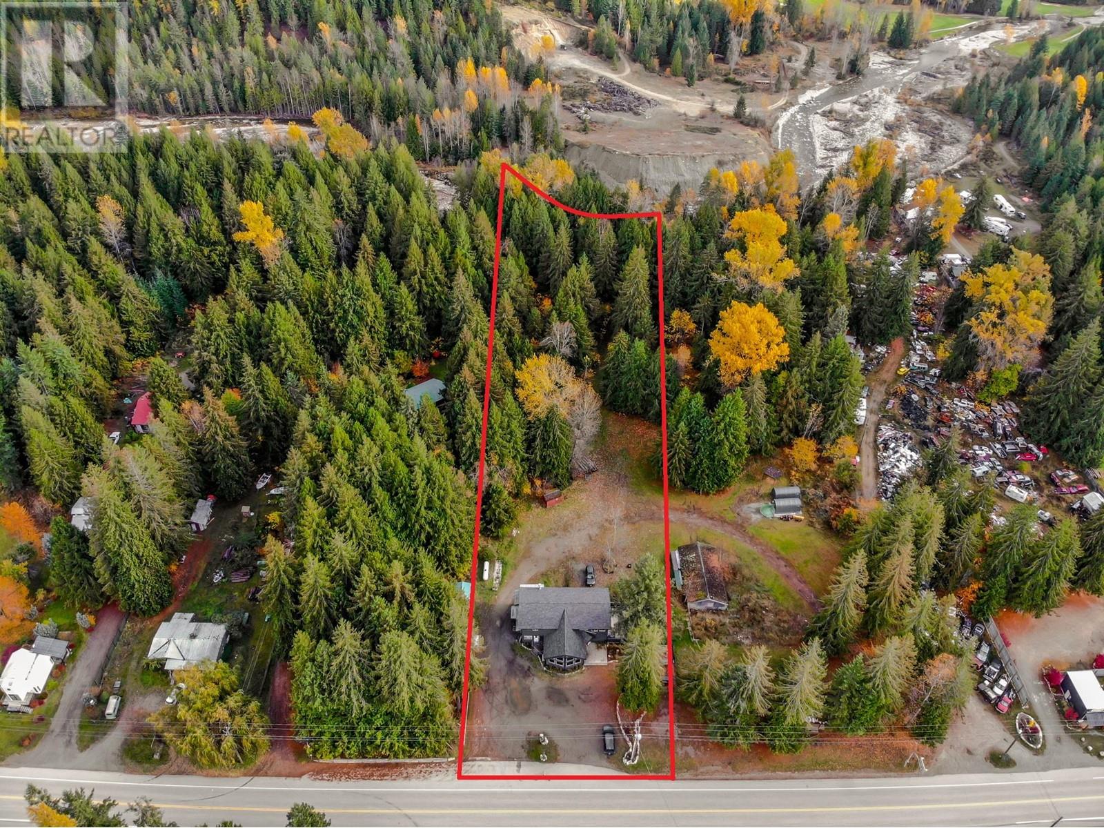 16102 3a Highway, Crawford Bay, British Columbia  V0B 1E0 - Photo 29 - 10328017