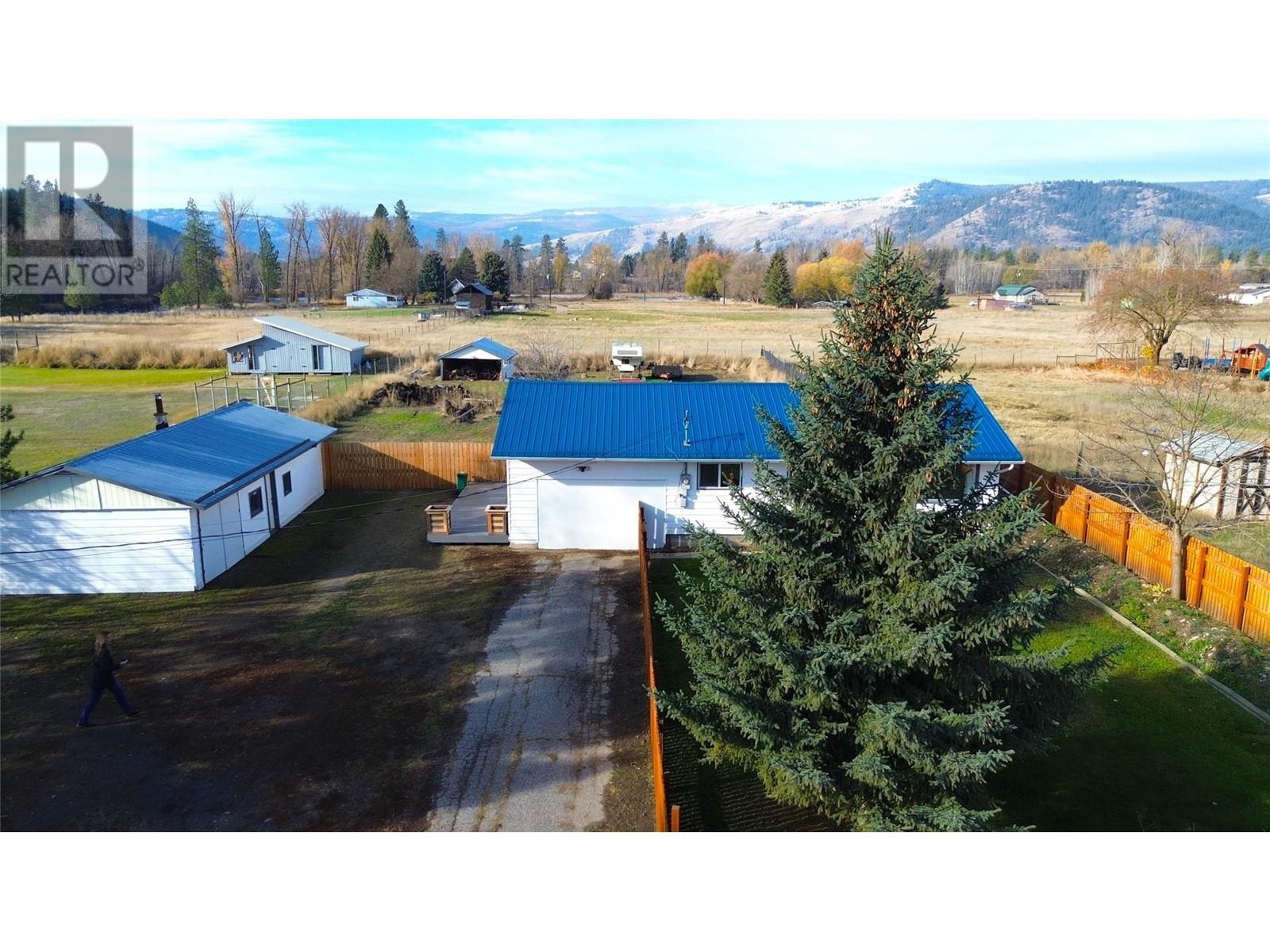 5775 Beatrice Street, Grand Forks, British Columbia  V0H 1H0 - Photo 1 - 10327931