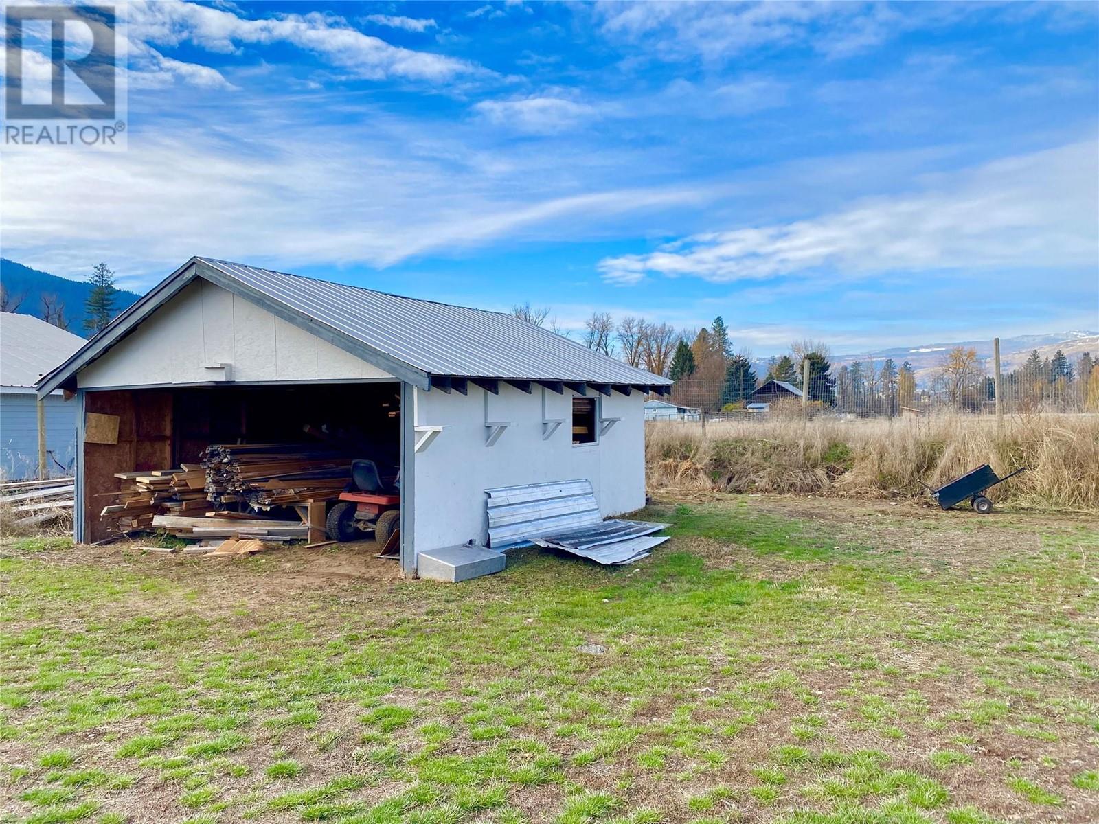 5775 Beatrice Street, Grand Forks, British Columbia  V0H 1H0 - Photo 28 - 10327931