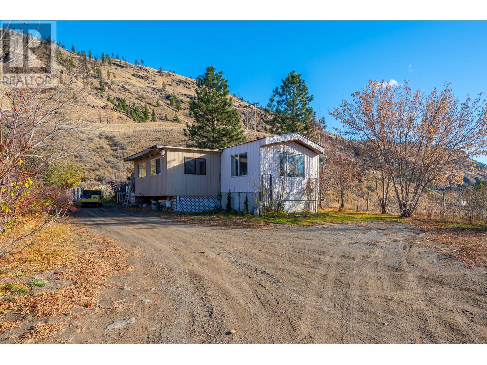 1020 Cody Road, Cache Creek, British Columbia  V0K 1H0 - Photo 14 - 10328039