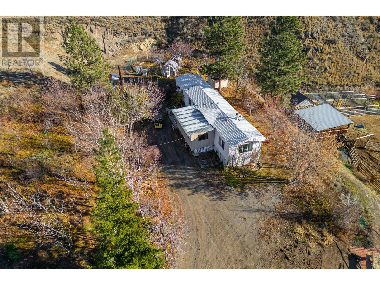 1020 Cody Road, Cache Creek, British Columbia  V0K 1H0 - Photo 39 - 10328039