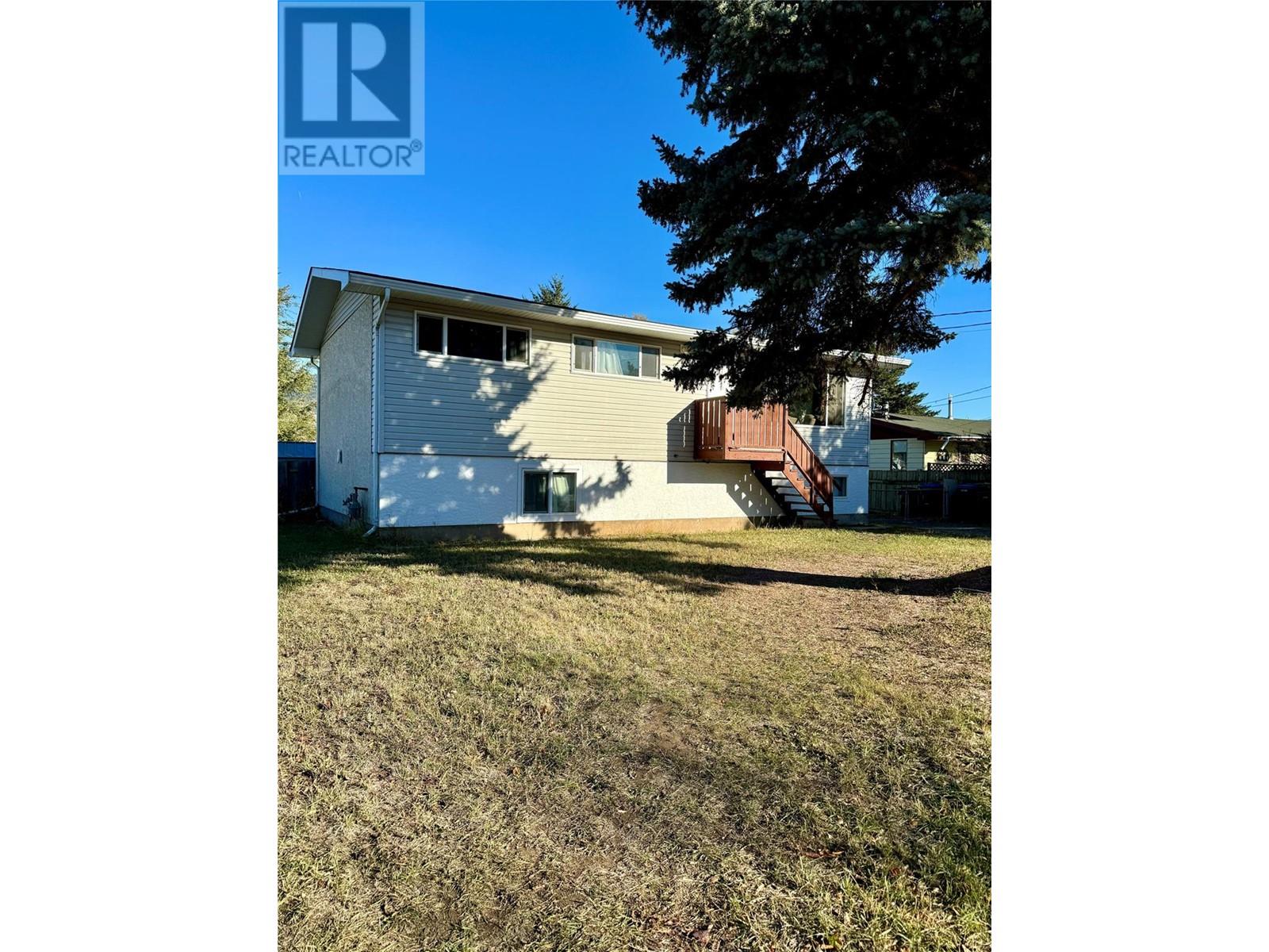 2137 Priest Avenue, Merritt, British Columbia  V1K 1B8 - Photo 3 - 10328142